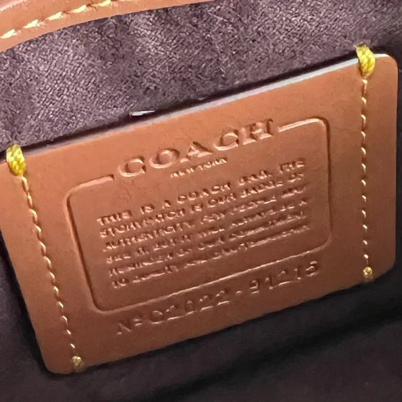 💰SOLD - 91215 - Coach Tabby Shoulder Bag 26 With Signature Canvas - Picture 11 of 15